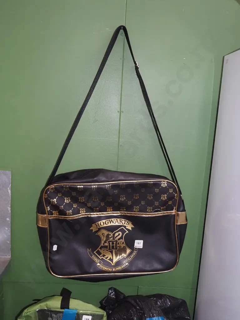 Hogwarts satchel Image 1++