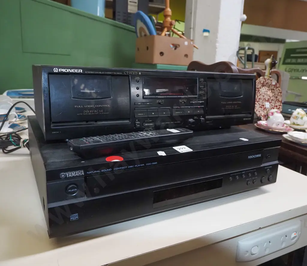 Pioneer twin tape cassette, Yamaha CD player Image 1++