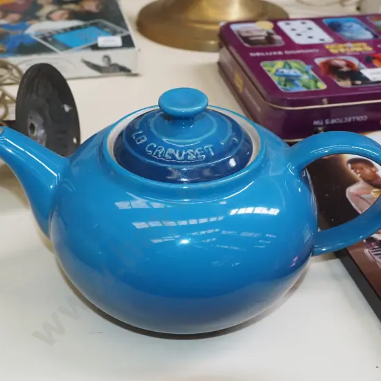 Le Creuset teapot