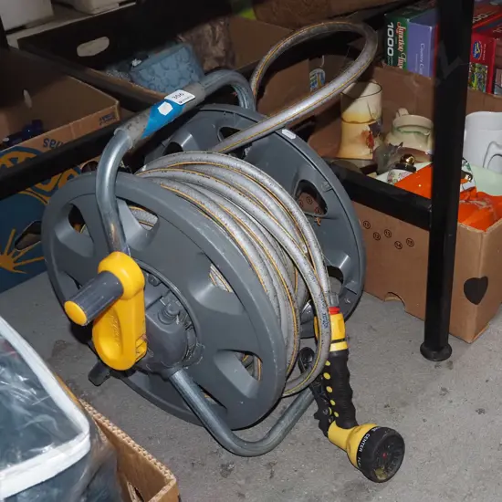 hose reel and hose - Hoselock