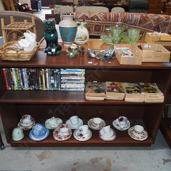 mdf dark stained bookcase H790 W2200 D300