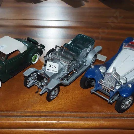 3x diecast model cars