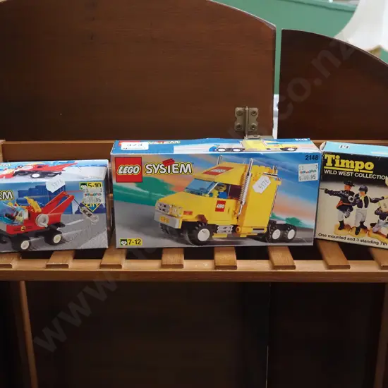 2x boxed Lego sets, boxed Wild West figurines