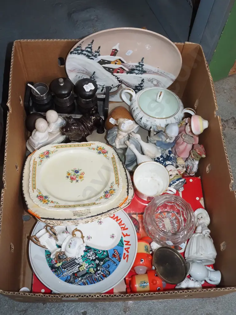 box; plates, figurines, salt and pepper set etc Image 1++