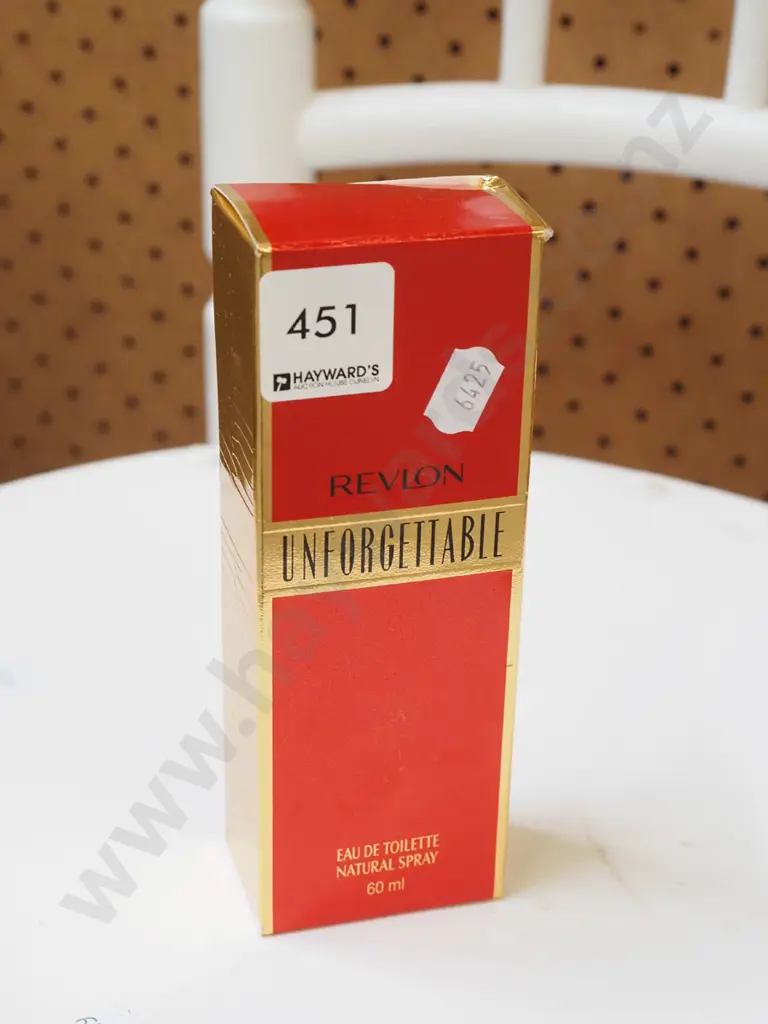 boxed as new Revlon Unforgettable eau de toilette 60ml Image 1++