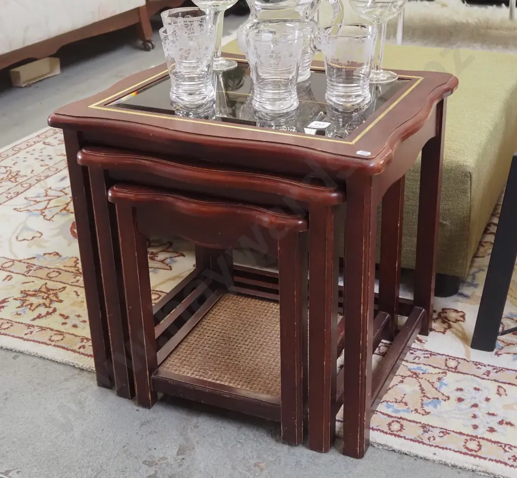 nest of 3 wood, brass and bevelled glass tables Image 1++