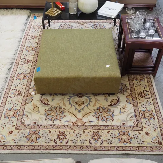 edged patterned woollen floor mat L2275 W1590