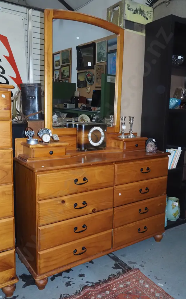 pine 10 drawer mirror back dresser H800 W1080 D410 Image 1++