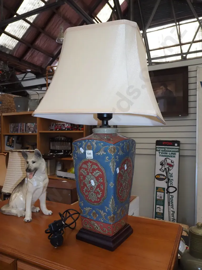 ceramic based table lamp H630 Image 1++