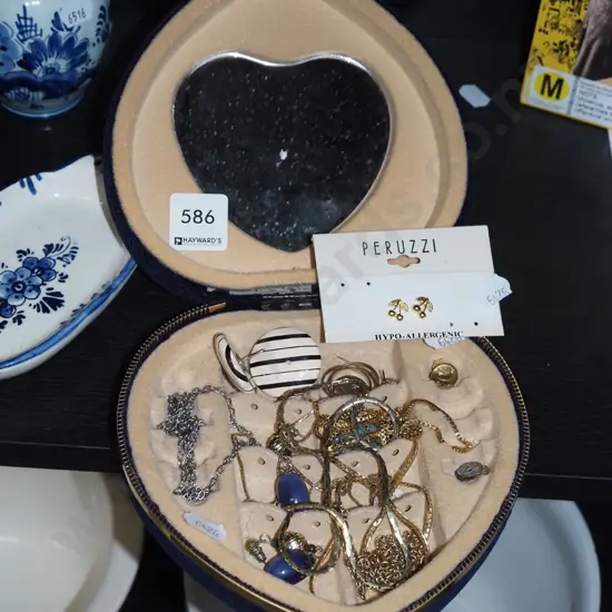 heart shaped jewellery case, costume jewellery contents