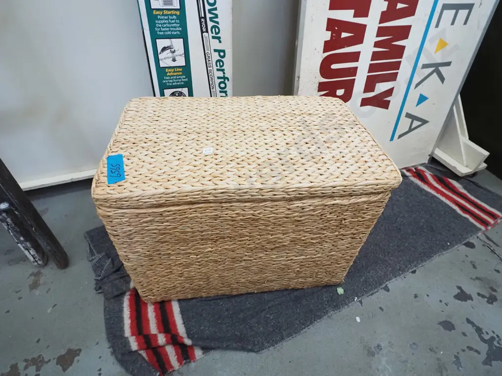 seagrass blanket box Image 1++