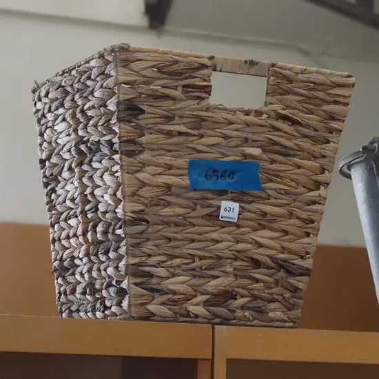 seagrass basket H350