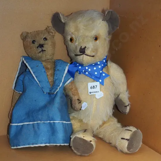 2x vintage teddy bears