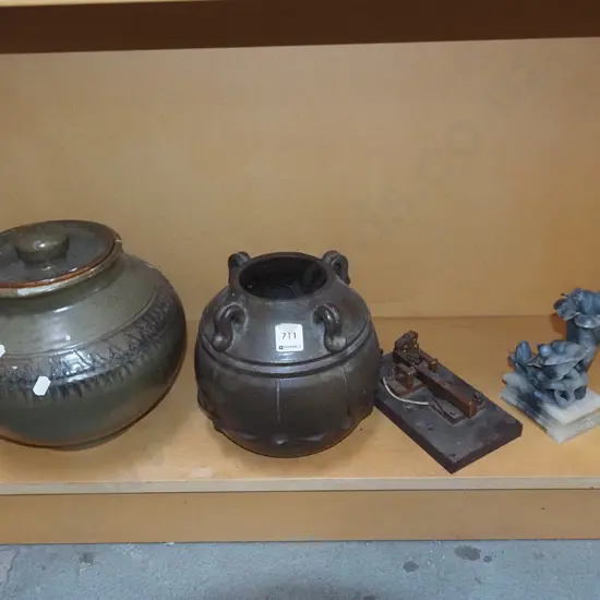 shelf; lidded canister, bowl, alabaster vase etc