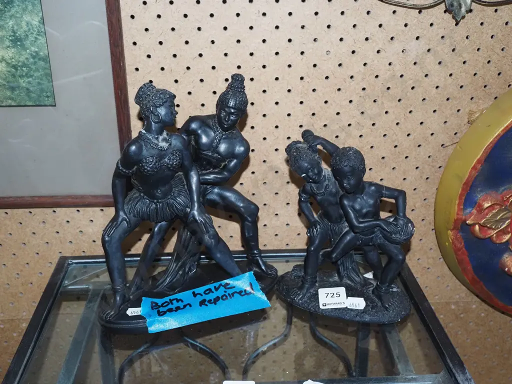 2x figurines - both repaired H230 Image 1++