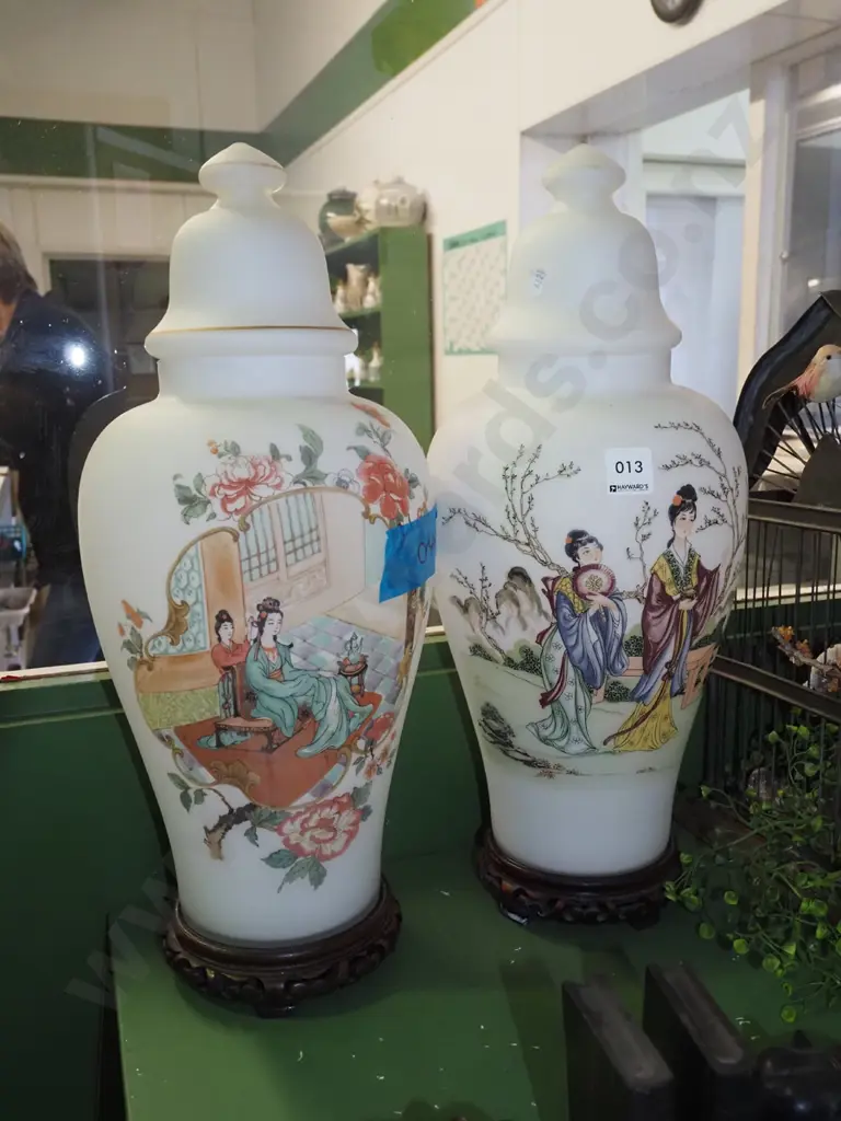 pair of Chinese glass lidded temple jars - 1 has significant crack H470 Image 1++