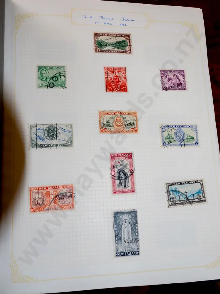3x stamp albums Image 1++