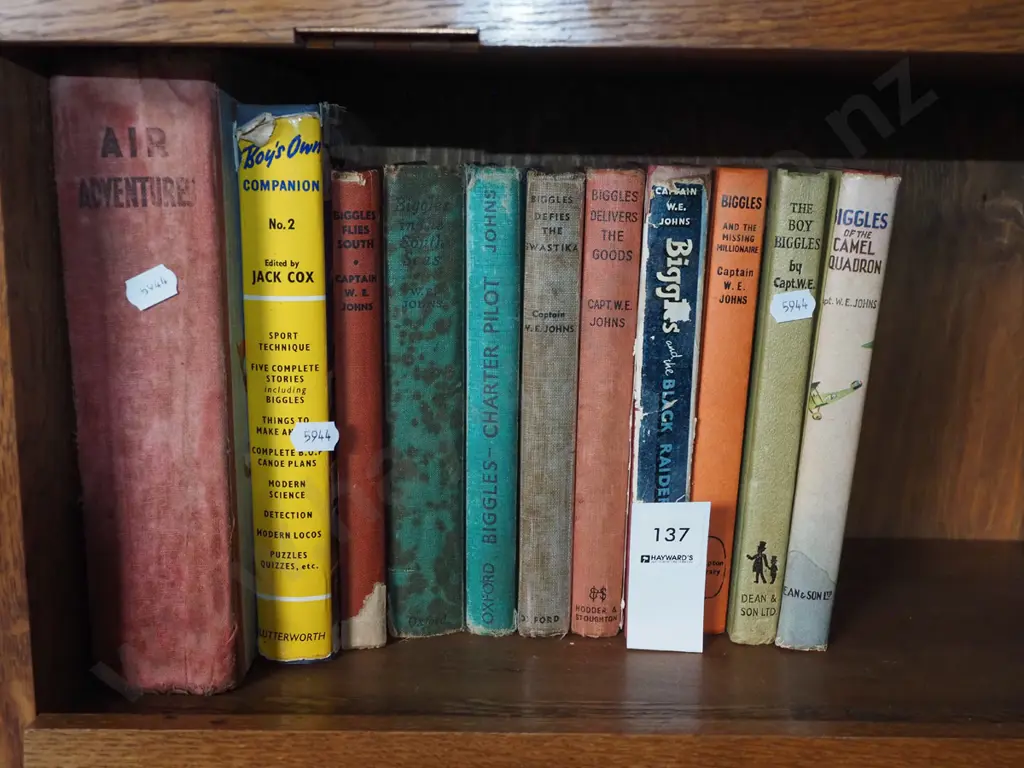 various Biggles books Image 1++