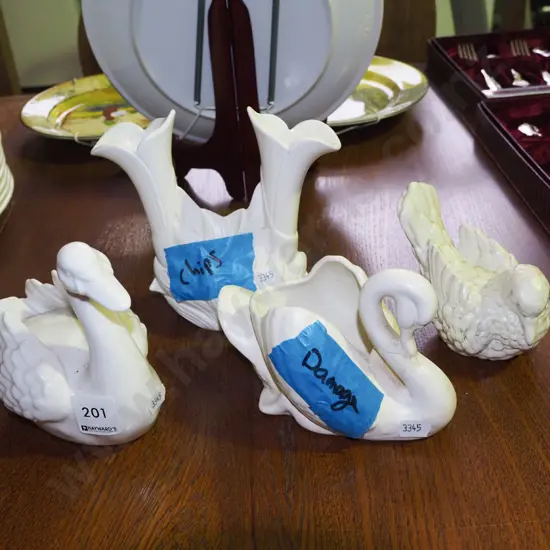 2x small Crown Lynn vases-  both have damage & 2x bird figurines