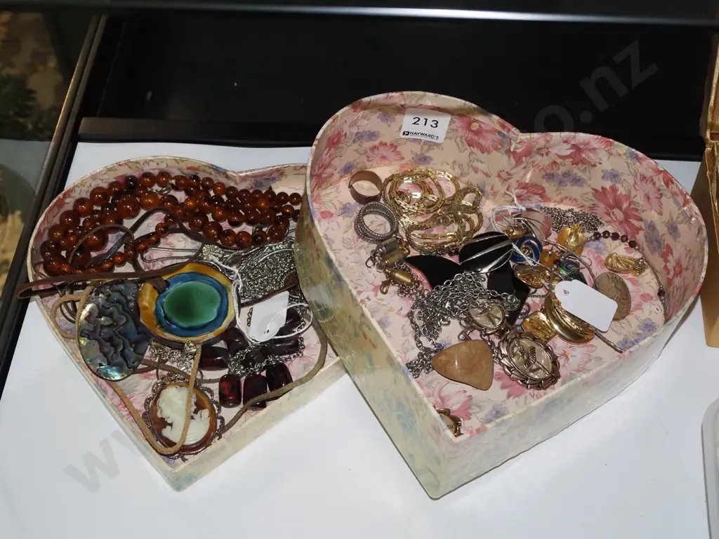 heart shaped box of costume jewellery Image 1++