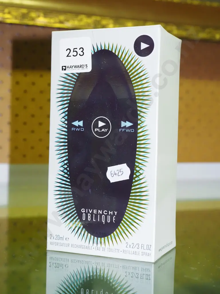 boxed as new Givenchy Oblique eau de toilette 2x 20ml Image 1++