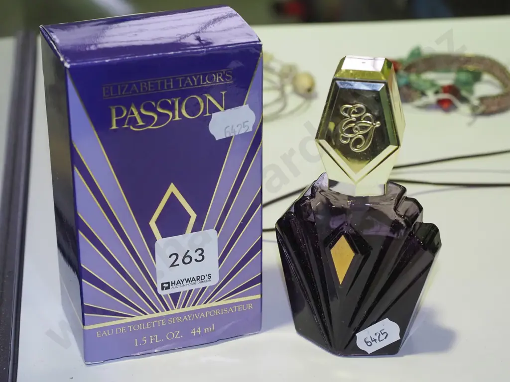 Elizabeth Taylor Passion eau de toilette 44ml Image 1++
