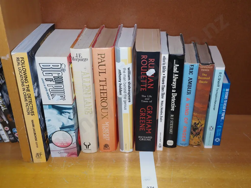 bay of books Image 1++