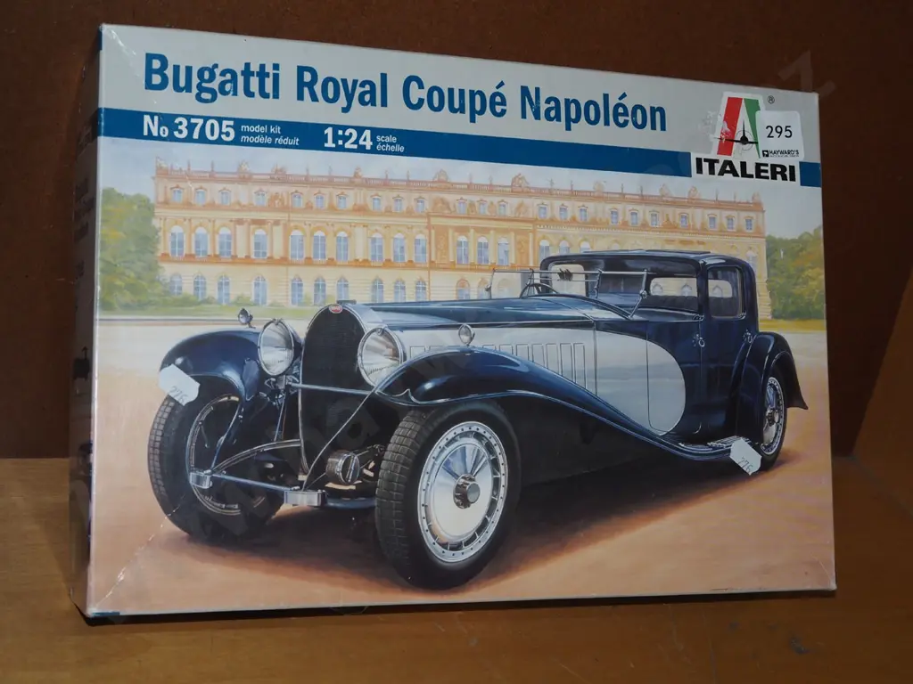 yet to be assembled scale model Bugatti Image 1++