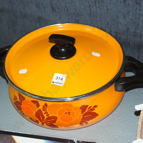 retro enamel lidded pot - as new condition