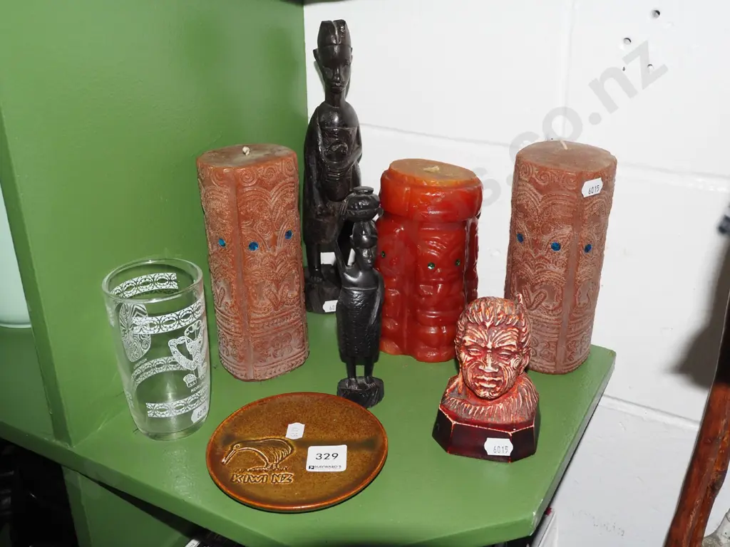shelf; candles, souvenir items etc Image 1++