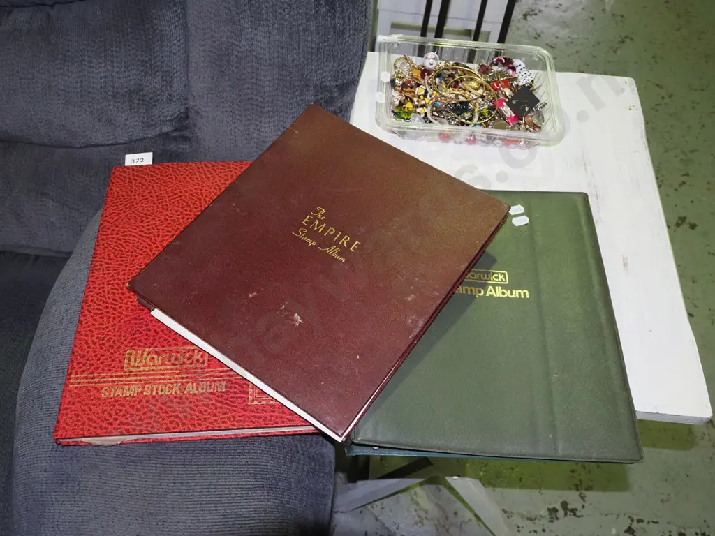 3x stamp albums Image 1++