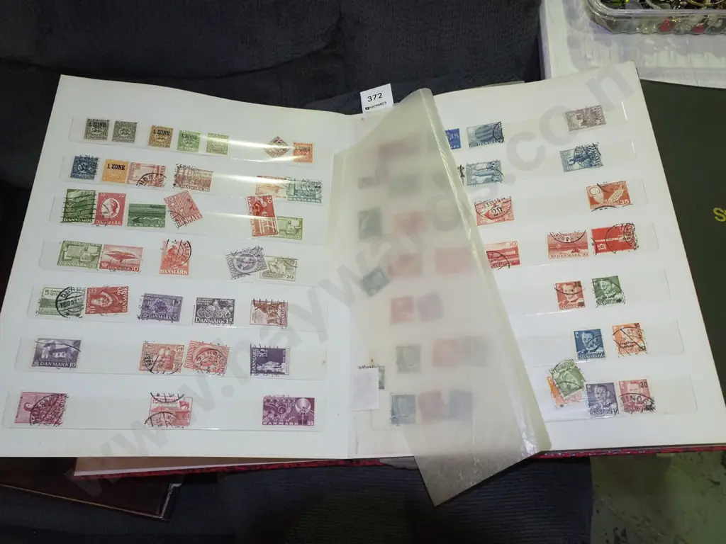 3x stamp albums Image 1++