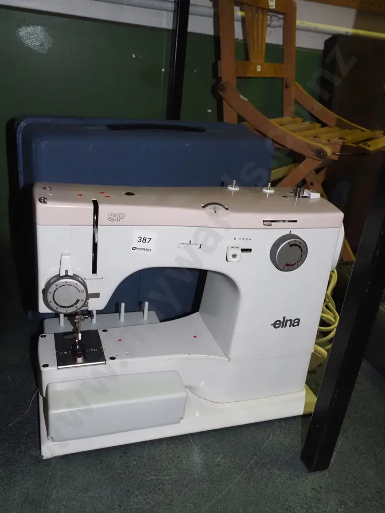 Elna sewing machine Image 1++