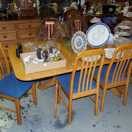 rubberwood extending dining table with 6 matching chairs H755 W1940 D970