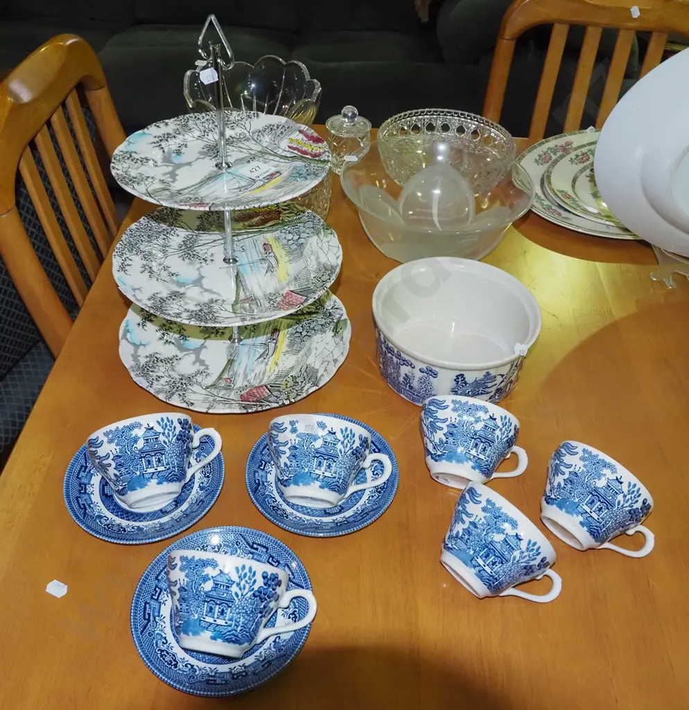 3 tier cake plate, willow pattern cups, casserole Image 1++