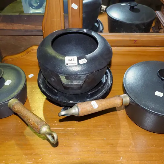 2x cast iron pots, cast iron fondue pot