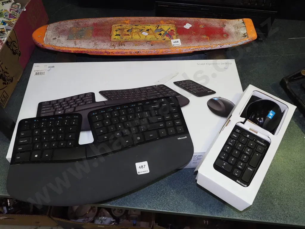 Microsoft ergonomic keyboard, number pad, mouse Image 1++
