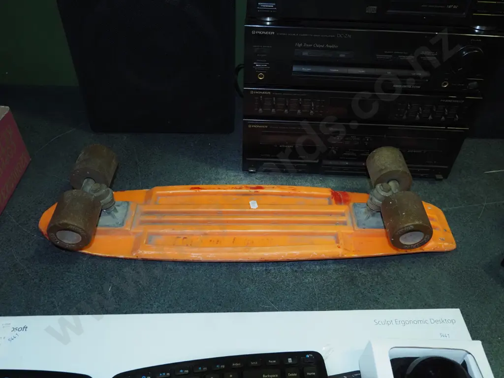 1970s/80s skateboard Image 1++