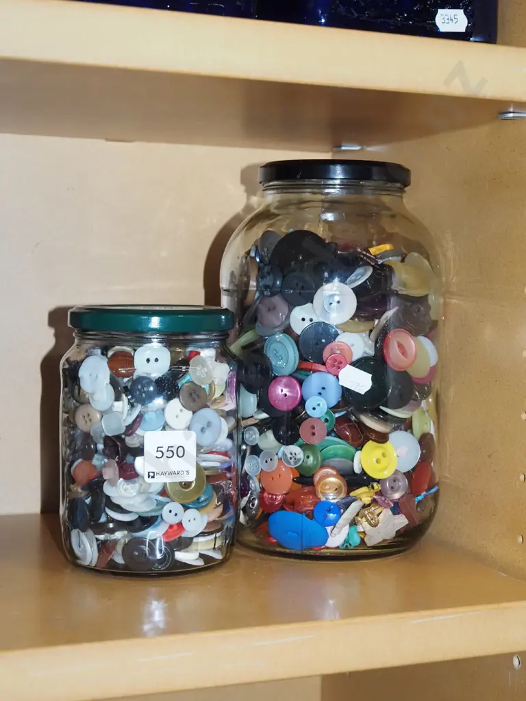 2x jars of buttons Image 1++