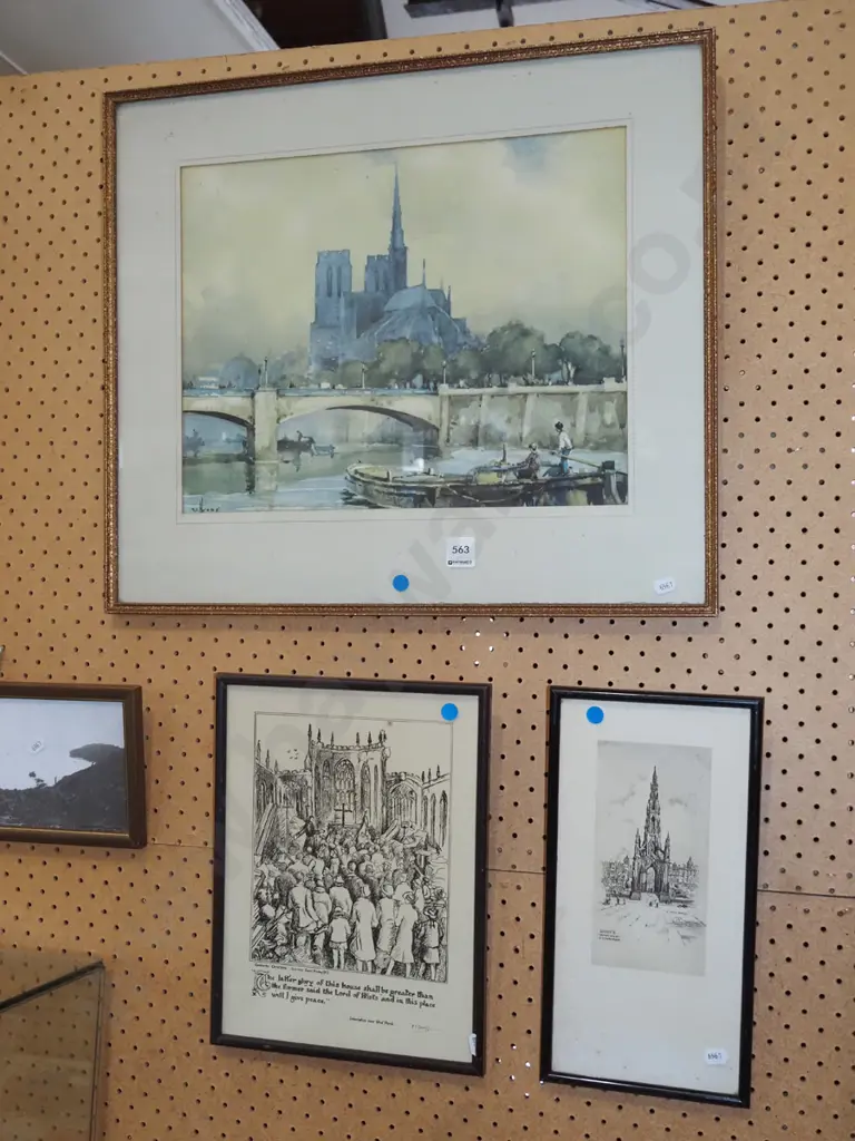 3x framed prints - blue dots Image 1++