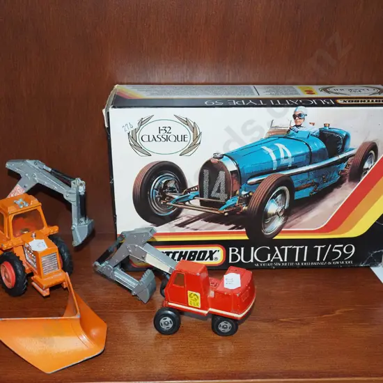 yet to be assembled Matchbox scale model of Bugatti, 2x toy diggers