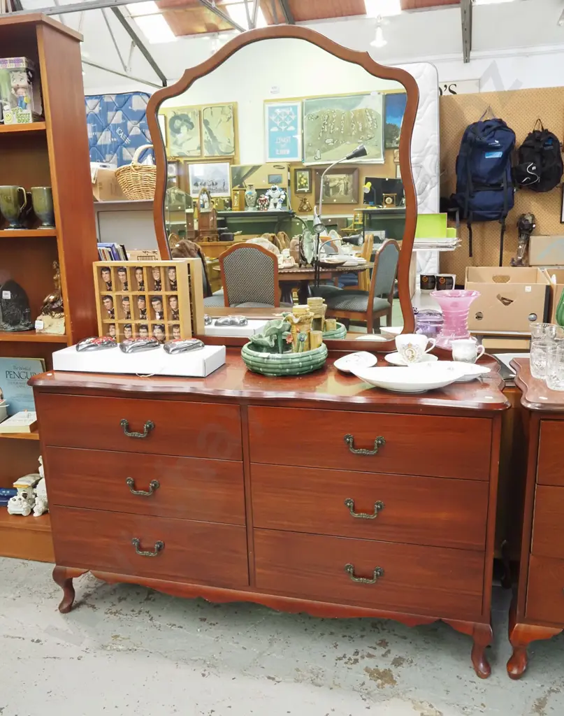 mahogany cab leg 6 drawer mirror back dresser H1630 W1270 D420 Image 1++