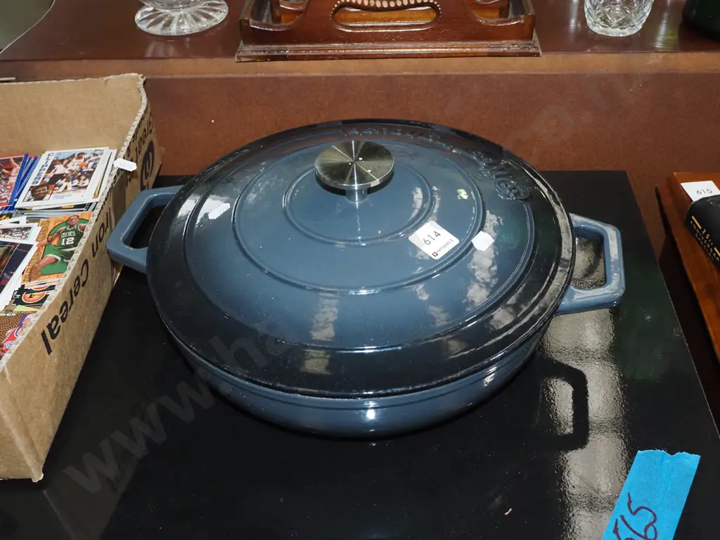 large Westinghouse cast iron and enamel casserole Image 1++