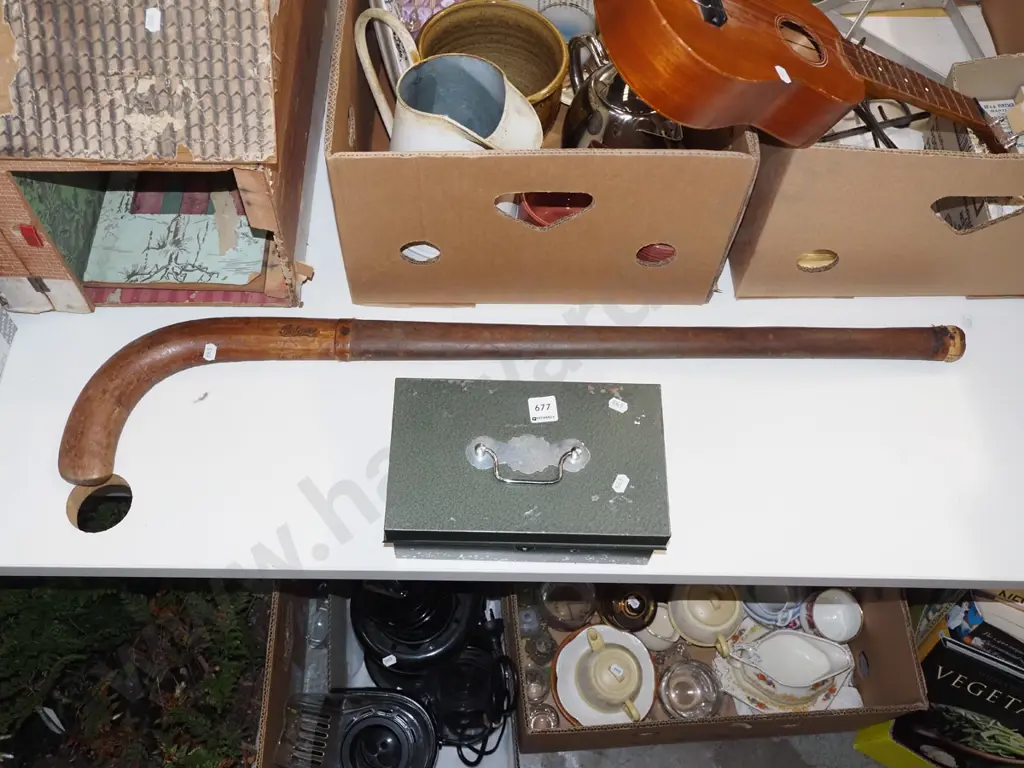 vintage cash box, hockey stick Image 1++