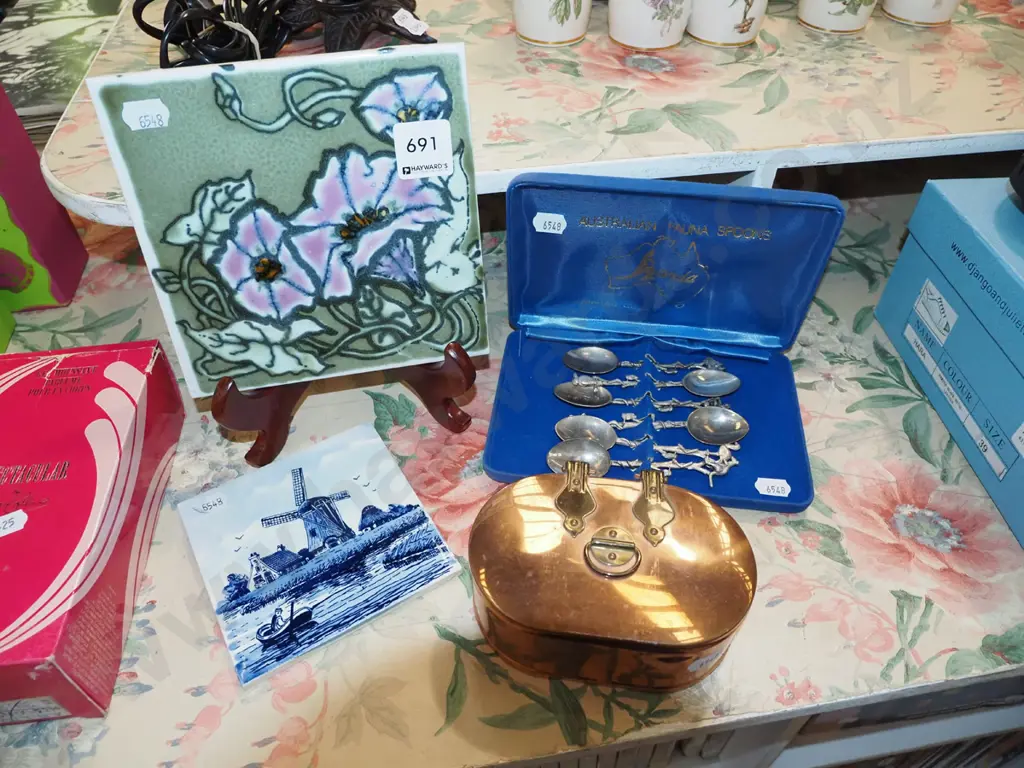 tile, trinket box, teaspoons etc Image 1++