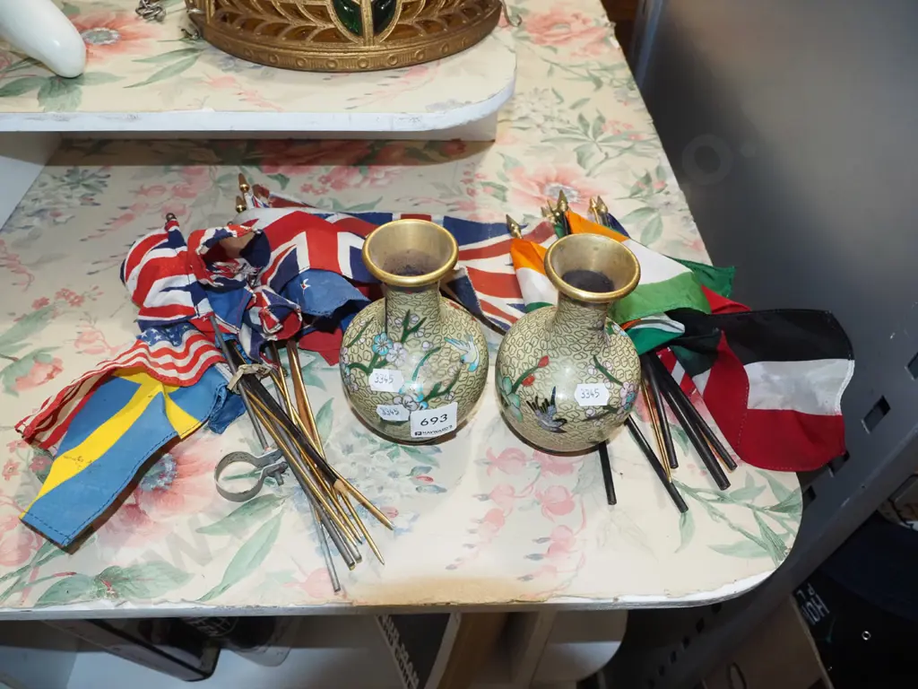 2x cloisonne vases, small flags Image 1++