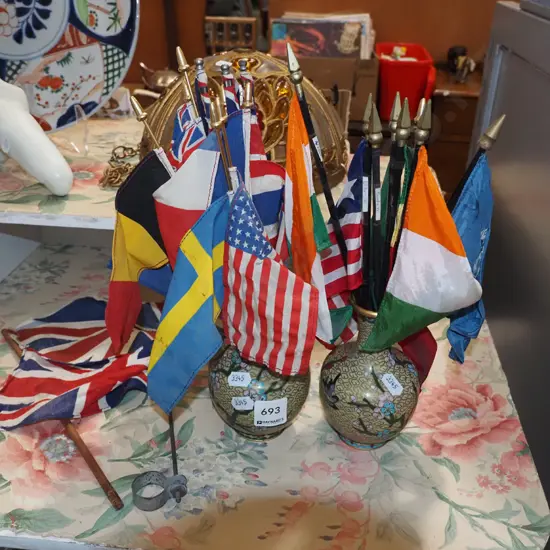 2x cloisonne vases, small flags