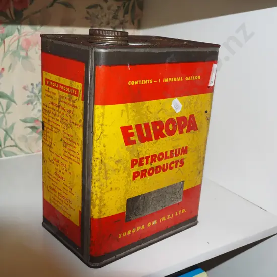 vintage Europa oil tin