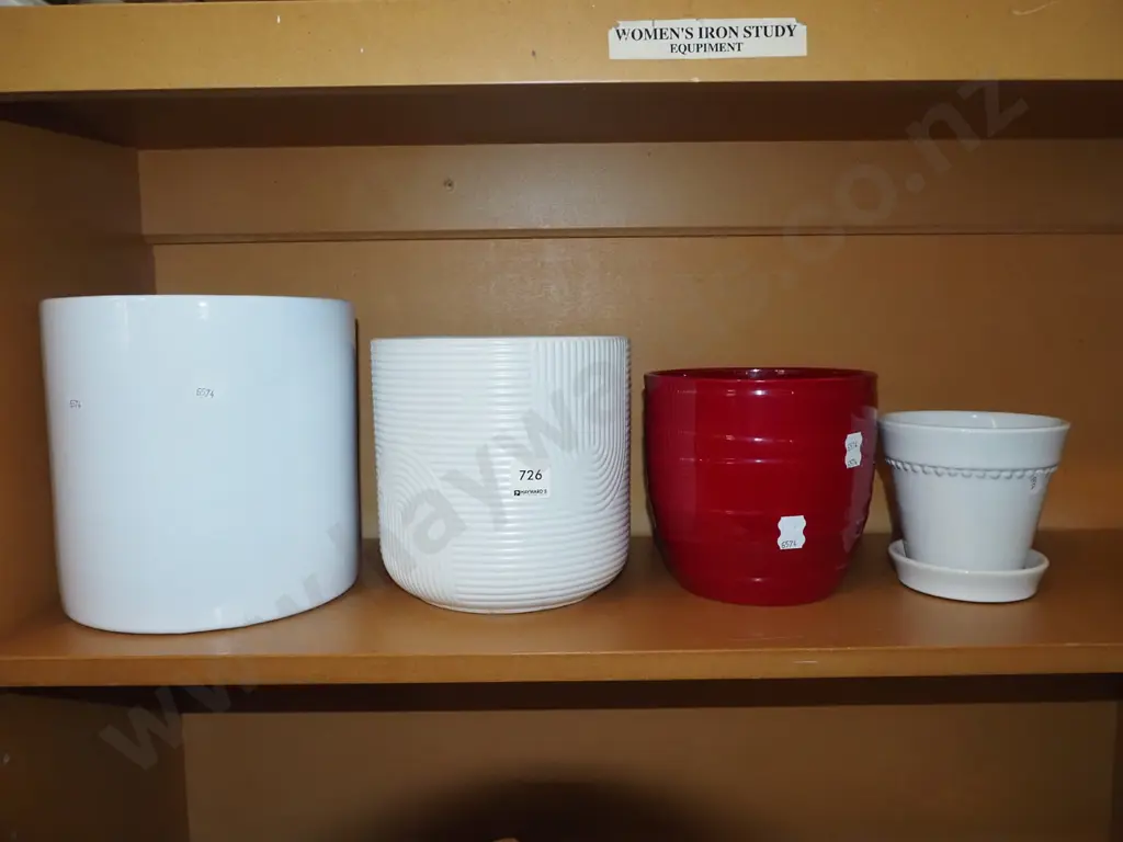 3x contemporary jardinieres Image 1++