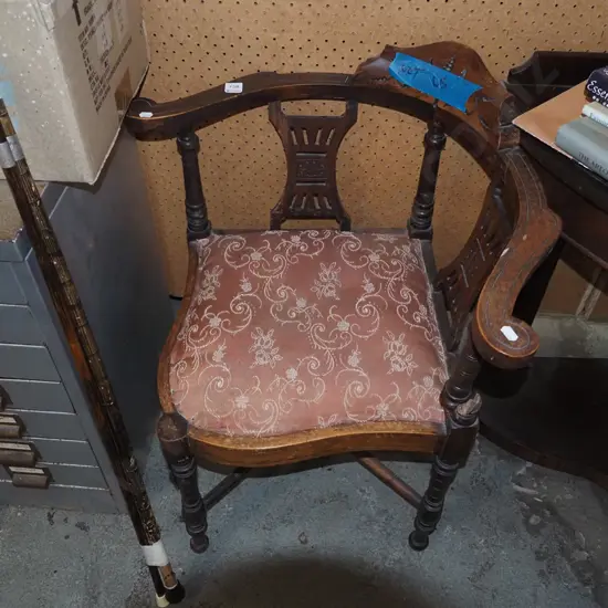 restorer's Victorian turned leg corner chair